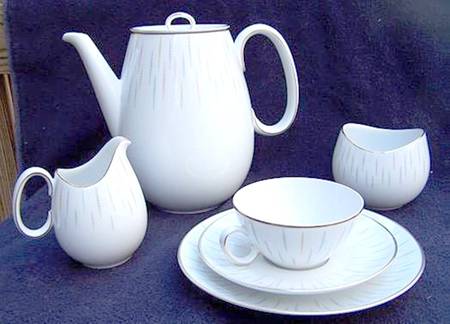 9090 Teapot & Lid