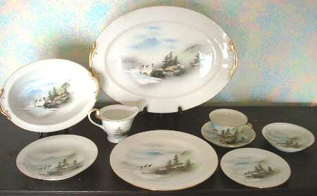 JAP540 Footed Cup & Saucer Set