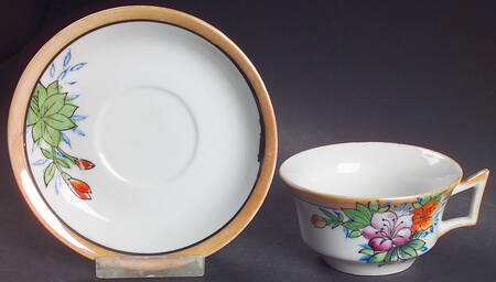 JAP556 Flat Cup & Saucer Set