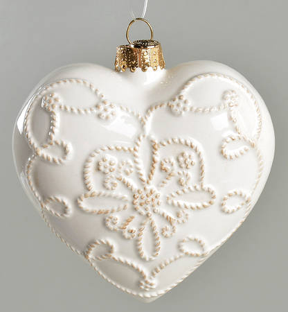Berry and Thread Whitewash Ornament
