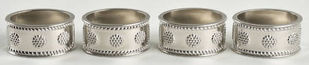 Berry and Thread Whitewash Metal Napkin Ring - Set of 4