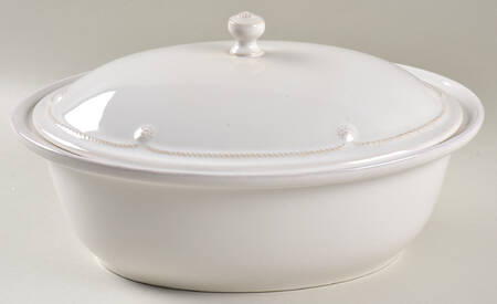 Berry and Thread Whitewash 3 Quart Oval Covered Casserole