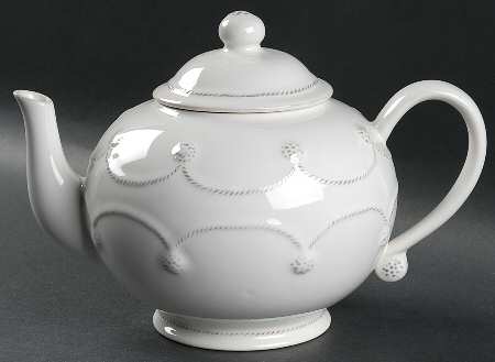 Berry and Thread Whitewash Teapot & Lid