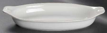 Berry and Thread Whitewash 13" Oval Baker