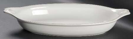 Berry and Thread Whitewash 17" Oval Baker