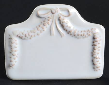 Berry and Thread Whitewash Small Placard/Place Card Holder