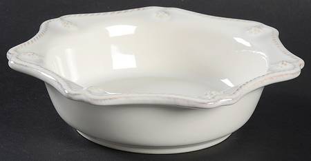 Berry and Thread Whitewash Miniature Pie Dish