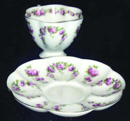 20026 Footed Cup & Saucer Set