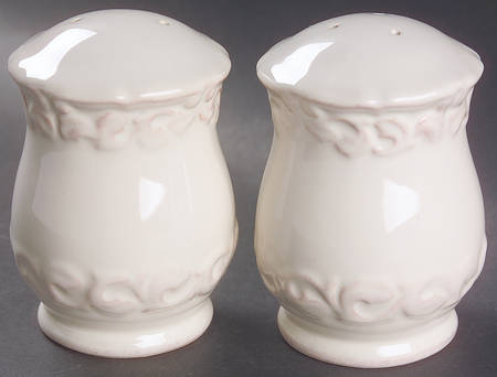 Felice Ivory Salt & Pepper Set