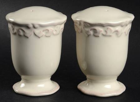 Felice Ivory Salt & Pepper Set