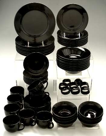 Chateau Black 64 Piece Set