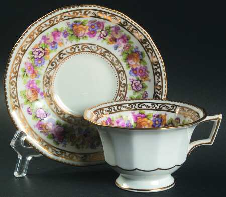 16625 Footed Cup & Saucer Set