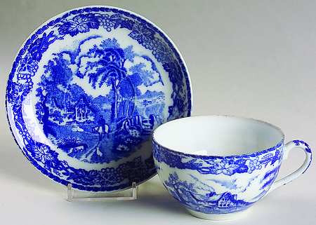 JAP502 (Blue) Flat Cup & Saucer Set