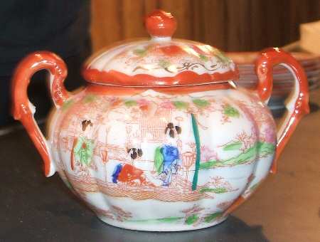 JAP692 Sugar Bowl & Lid
