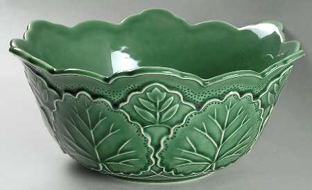 Green Leaf Majolica Large Serving Bowl