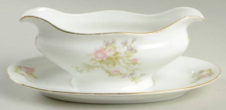 3766 Gravy Boat with Attached Underplate