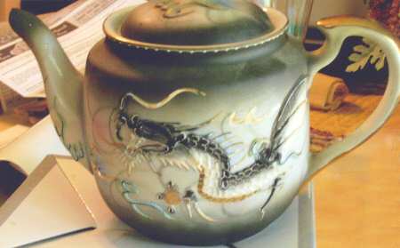 JAP728 Teapot & Lid