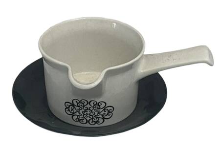Alhambra Gravy Boat & Underplate
