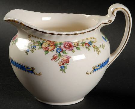 Eastbourne (Old English) Creamer