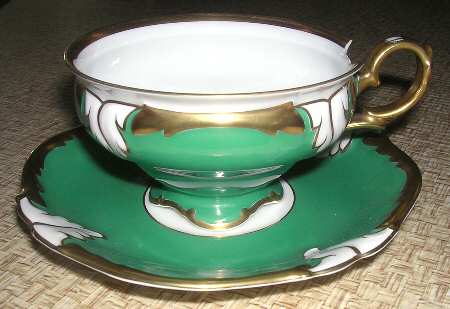 JAE186 Footed Cup & Saucer Set