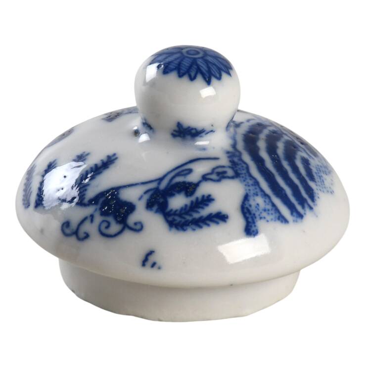 Blue Willow (Child's Set, Made in Japan) Lid for Toy Sugar Bowl