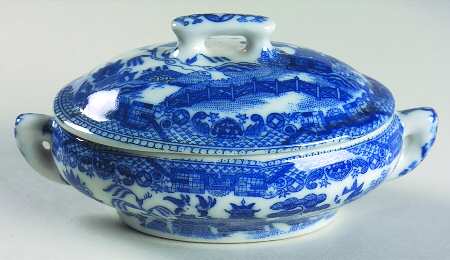Blue Willow (Child's Set, Made in Japan) Toy Tureen & Lid