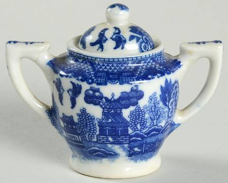 Blue Willow (Child's Set, Made in Japan) Toy Sugar Bowl & Lid