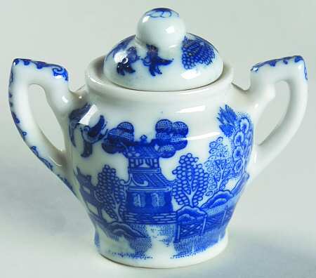 Blue Willow (Child's Set, Made in Japan) Toy Sugar Bowl & Lid