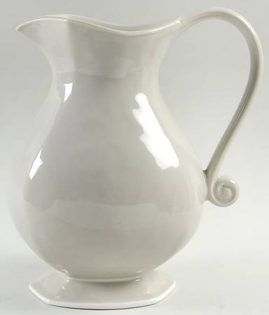 Octavia Portobello (White Trim) 84 Oz Pitcher