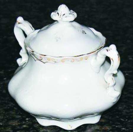 JB994 Sugar Bowl & Lid