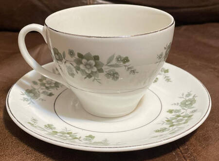 Meadowvale Flat Cup & Saucer Set