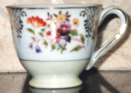 MEH6 Footed Demitasse Cup