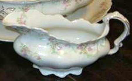 JB1010 Gravy Boat