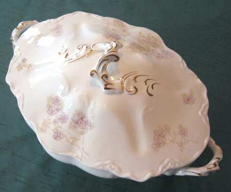 JB1027 Oval Covered Vegetable