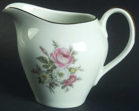 JOH379 Creamer