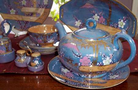 PAQ19 Teapot & Lid