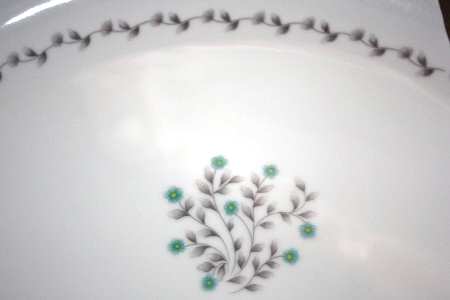 Green Star 12" Oval Serving Platter