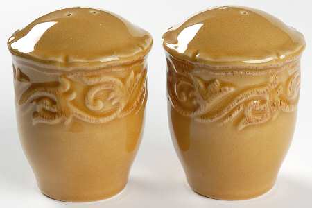Corvella Gold Salt & Pepper Set