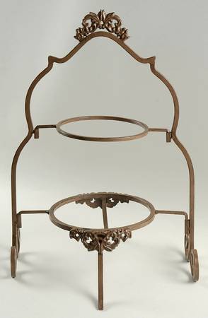 Corvella Ivory 2 Tier Metal Plate Holder