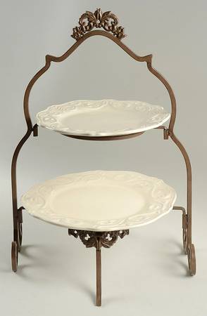 Corvella Ivory 2 Tier Metal Plate Holder & Plates