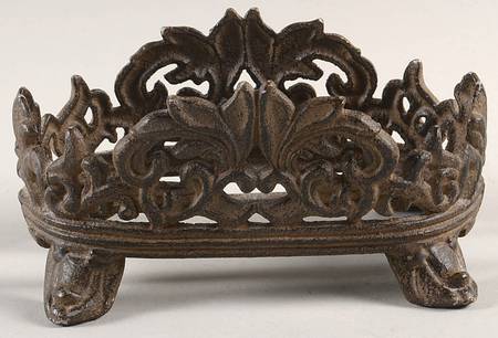 Corvella Ivory Metal Stand for Salt & Pepper