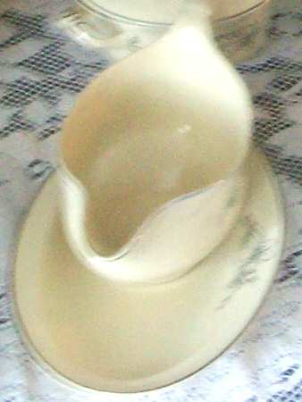JB1044 Gravy Boat & Underplate/Relish