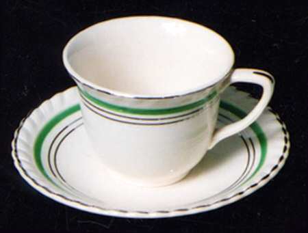 JB739 Flat Cup & Saucer Set
