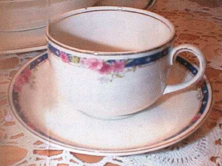JB1064 Flat Cup & Saucer Set