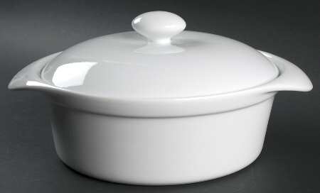 White Dinnerware Collection (Accessories) 2 Qt Round Covered Casserole