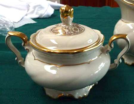 0931 Sugar Bowl & Lid