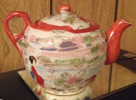 JAP923 Teapot & Lid