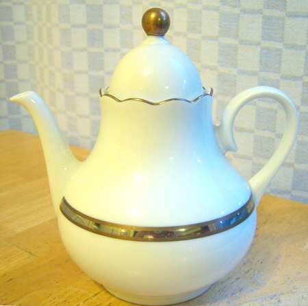 JOH398 Teapot & Lid