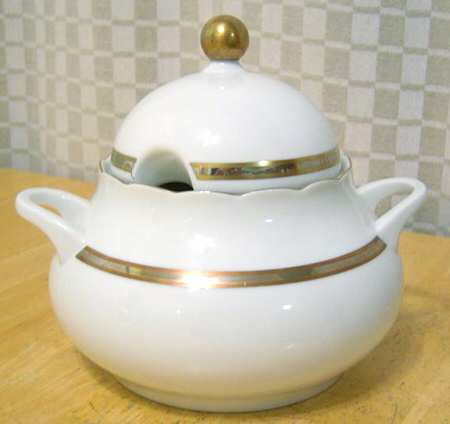 JOH398 Tureen &  Lid