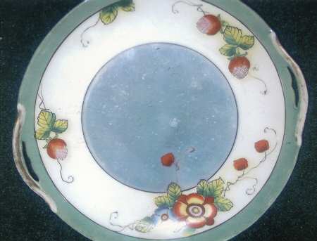JAP932 Handled Cake Plate